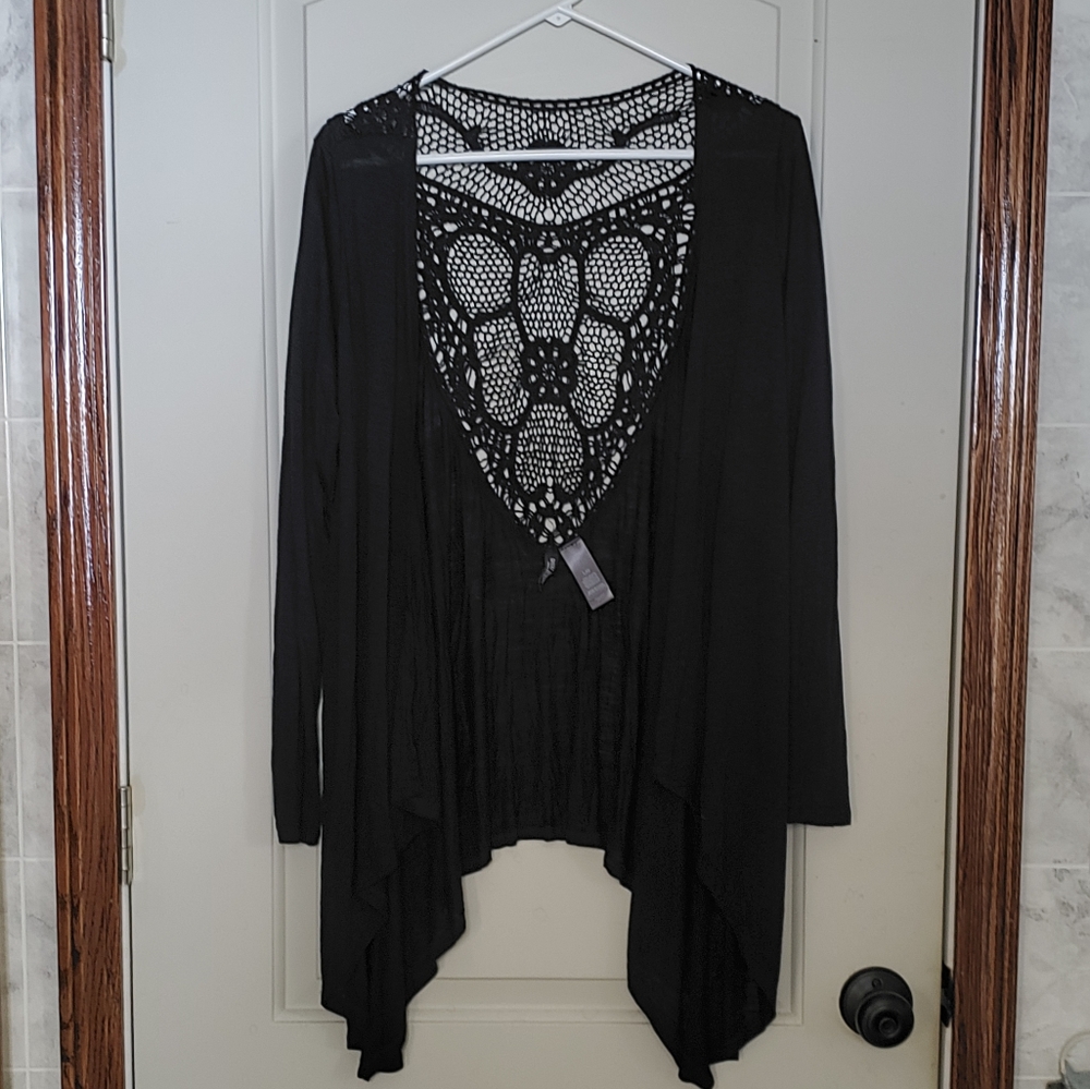 Top / Sweater